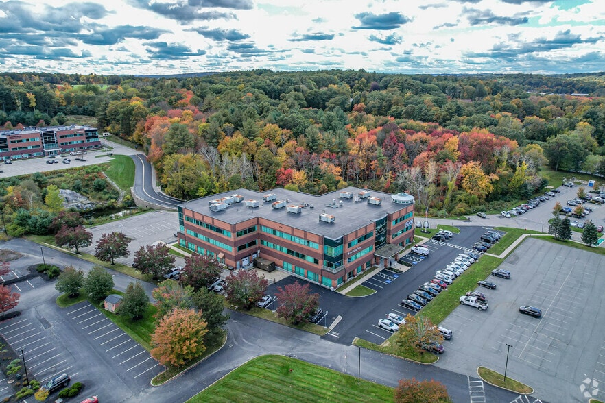 More Photos Of 132 Turnpike Rd, Southborough Office For Lease