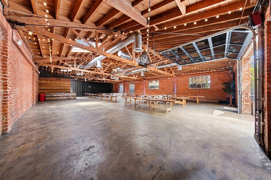 More Photos Of 802 Mateo St, Los Angeles Warehouse For Sale