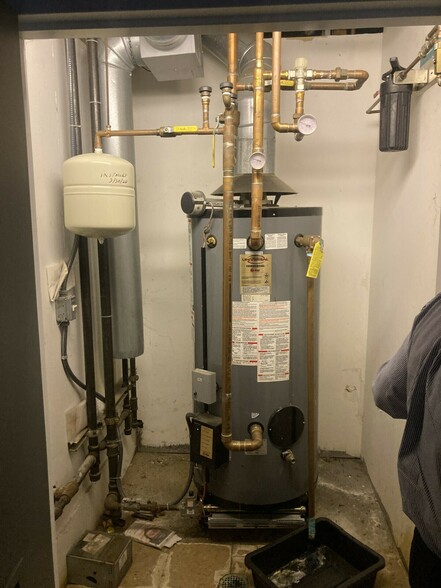 More Photos Of 44 Industrial Way, Norwood Research And Development For Lease