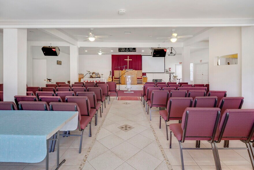 More Photos Of 3709 Rolle St, Los Angeles Religious Facility For Sale