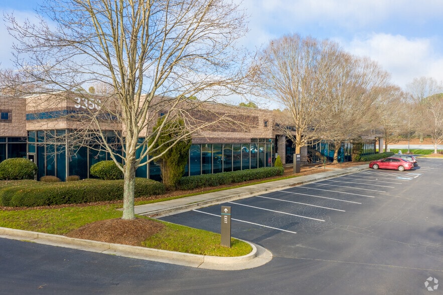 More Photos Of 3025 Breckinridge Blvd, Duluth Unknown For Lease