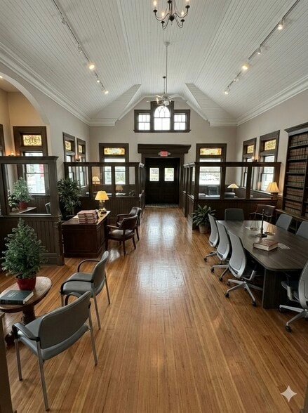 More Photos Of 475 College Hwy, Southwick Office For Sale