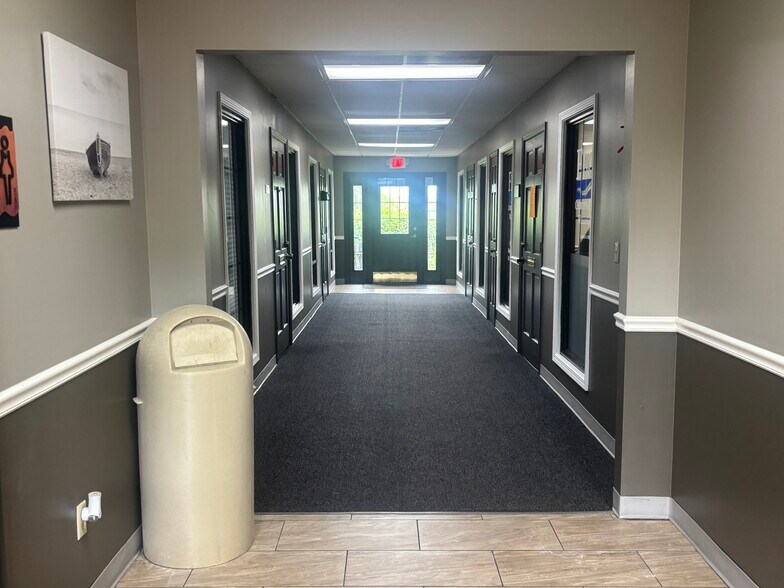 More Photos Of 4835 S Fulton Ave, Tulsa Medical For Lease