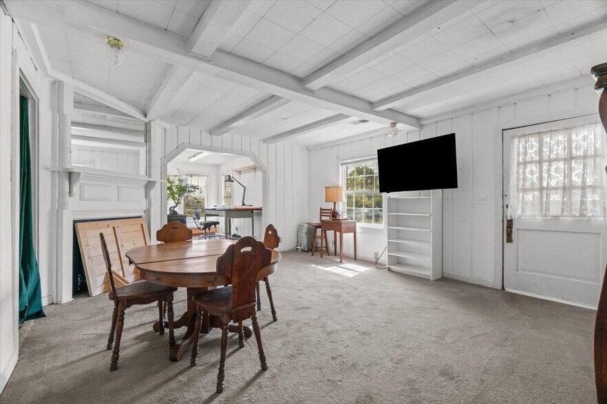 More Photos Of 806 N 3rd Ave, Chatsworth Office Residential For Sale