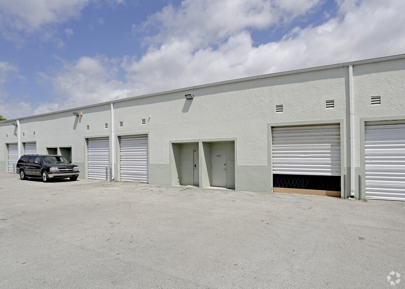More Photos Of 14105-14125 SW 139th Ct, Miami Warehouse For Lease
