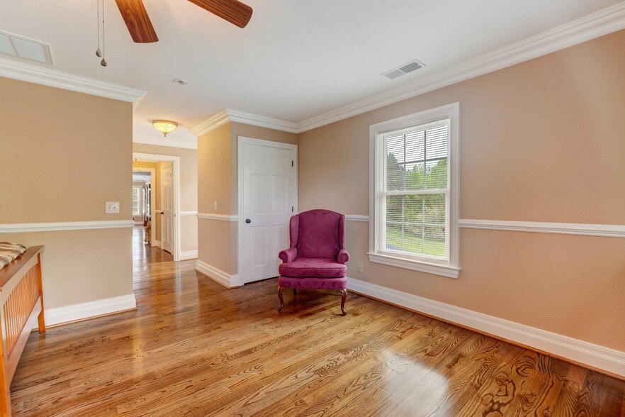More Photos Of 178 Slaydon Rd, Eden Specialty For Sale