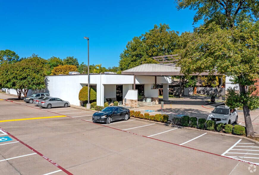 More Photos Of 3030 S Cooper St, Arlington Medical For Sale