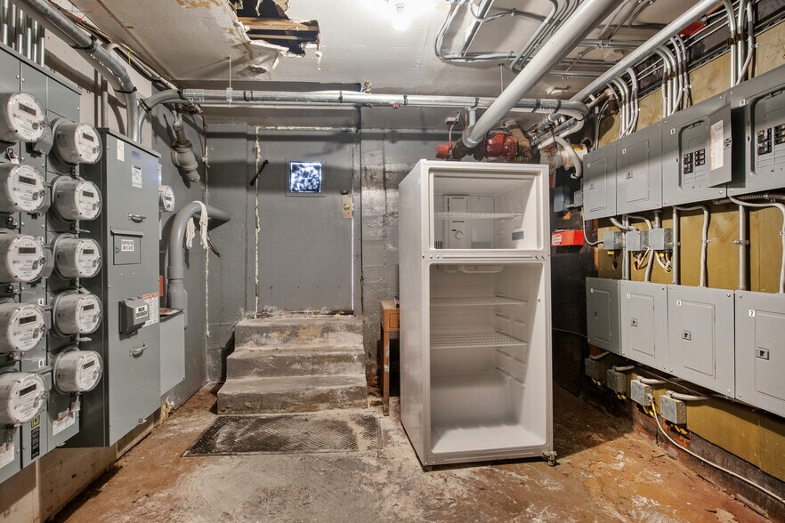 More Photos Of 1000 Bellevue Ave, Syracuse Apartments For Sale