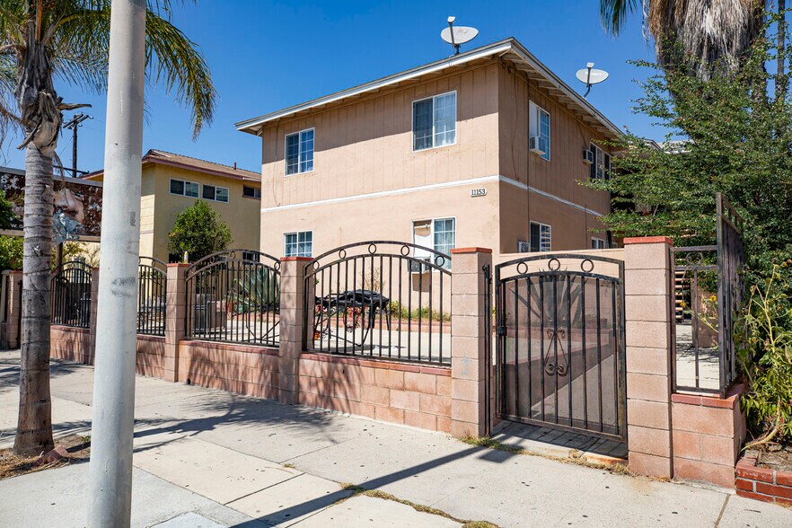 More Photos Of 11153 Sherman Way, Sun Valley Multifamily For Sale