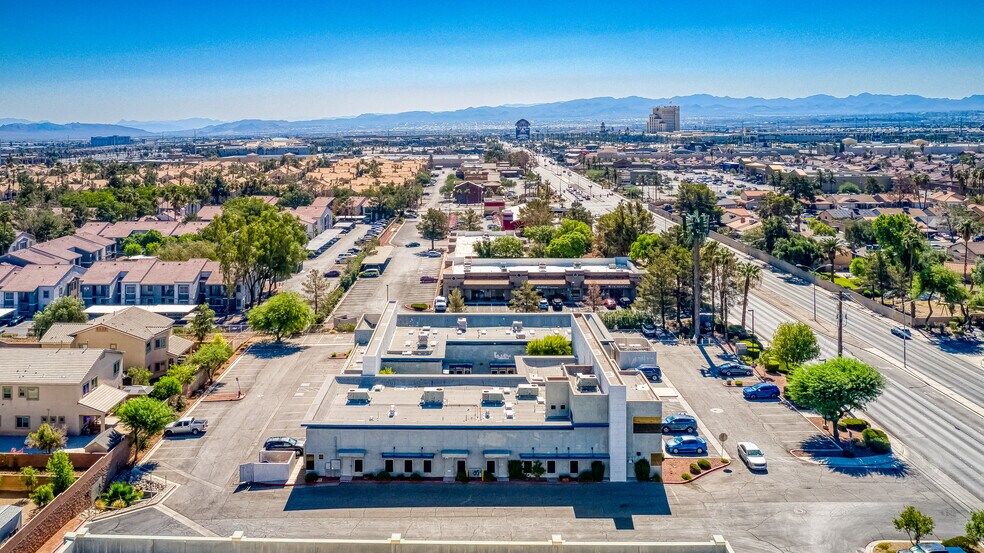 More Photos Of 1600 W Sunset Rd, Henderson Medical For Lease