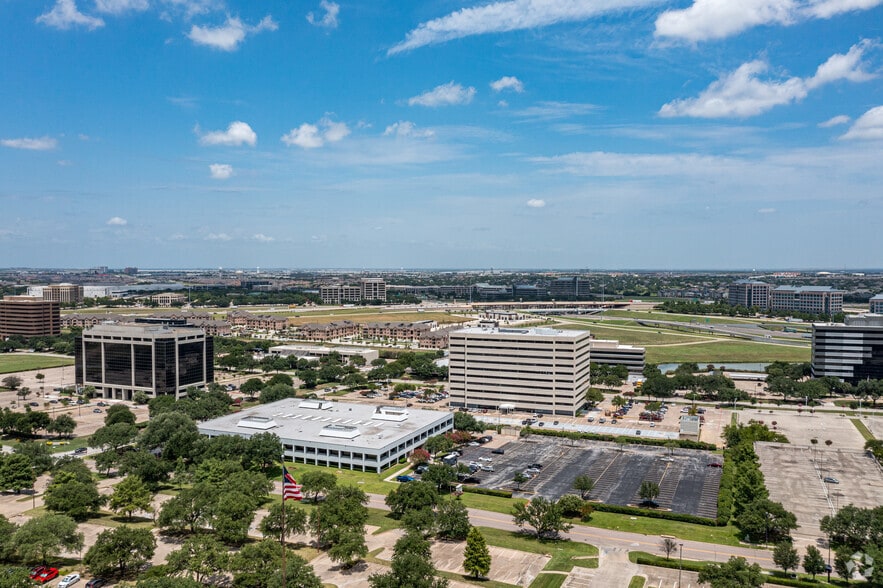 More Photos Of 1333 Corporate Dr, Irving Loft Creative Space For Lease