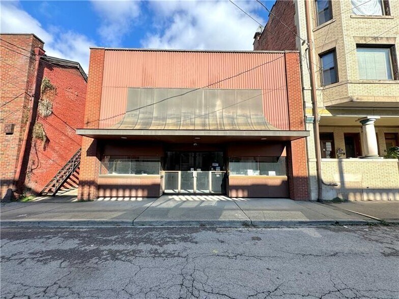 Primary Photo Of 107 E North St, New Castle Storefront For Sale