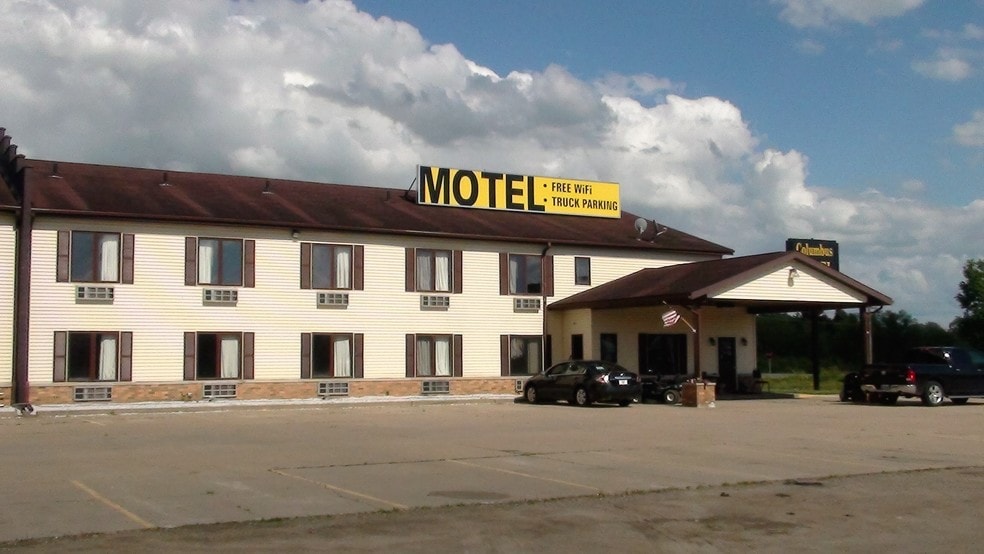 More Photos Of 265 Colonels Dr, Columbus Junction Hotel For Sale