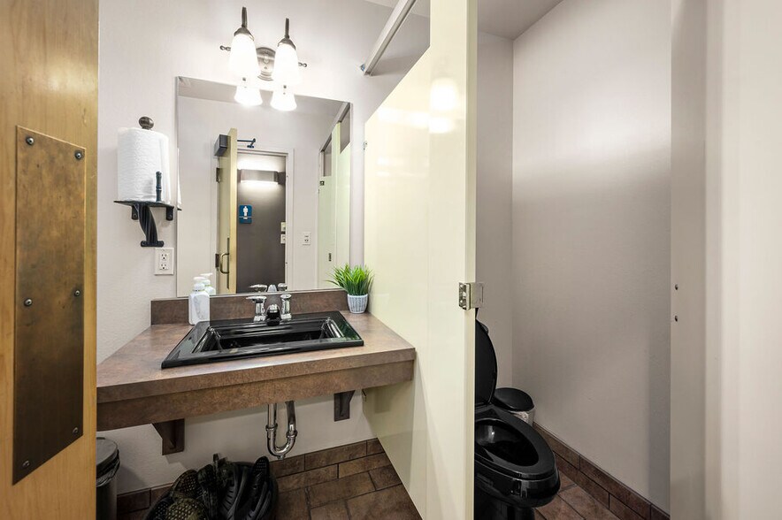 More Photos Of 344 Main St, Grand Junction General Retail For Sale