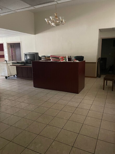 More Photos Of 1616 Cedar St, Lawrenceville Skilled Nursing Facility For Sale