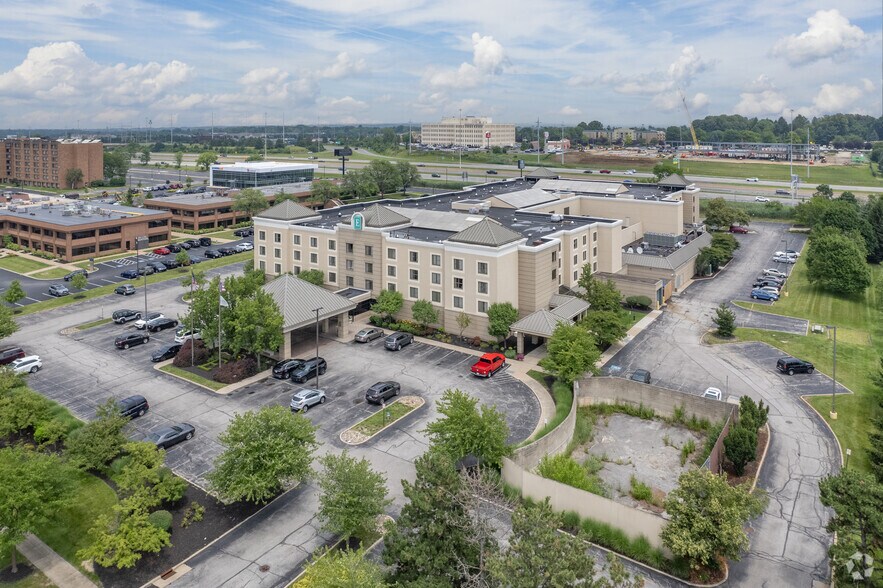 More Photos Of 3775 Park East Dr, Beachwood Hotel For Sale