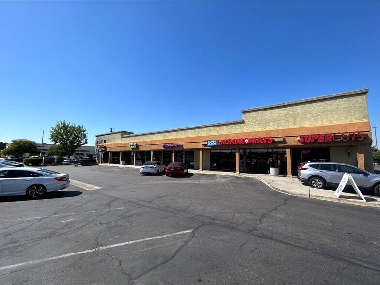 More Photos Of 147-159 W Shaw Ave, Clovis Unknown For Lease