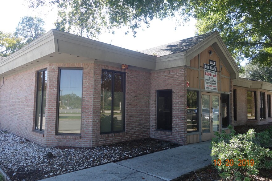 More Photos Of 502 Wells Rd, Orange Park General Retail For Sale