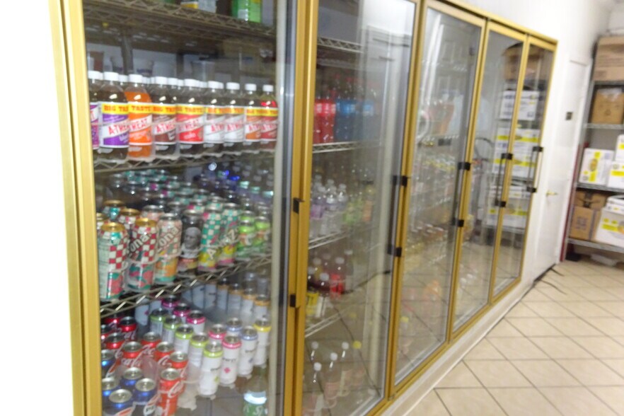 More Photos Of 427 N Chestnut St, Lansdale General Retail For Sale