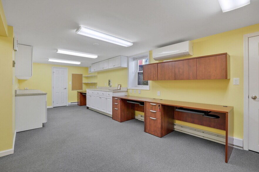 More Photos Of 411 Albany Ave, Kingston Storefront Retail Office For Sale