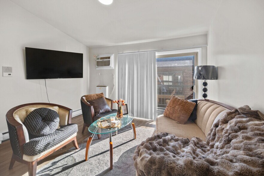 More Photos Of 3045 Bernice Rd, Lansing Apartments For Sale