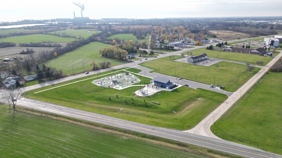 More Photos Of 1879 N Dixie Hwy, Monroe Golf Course Driving Range For Sale