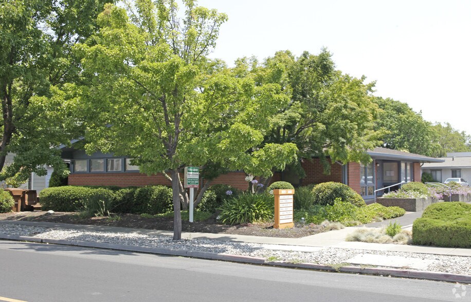 More Photos Of 3020 Beard Rd, Napa Medical For Lease