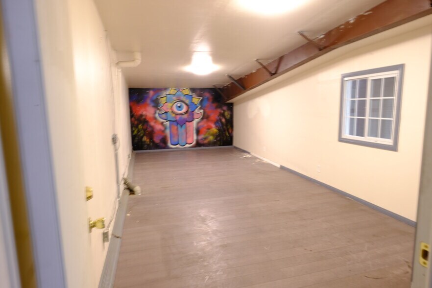 More Photos Of 8266 Sultana Ave, Fontana Warehouse For Sale