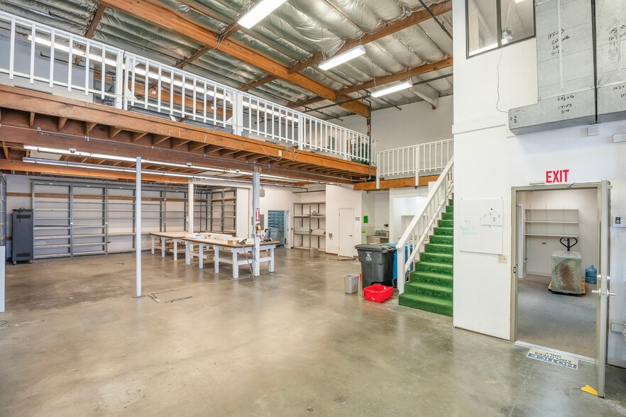 More Photos Of 1160 Industrial Rd, San Carlos Research And Development For Sale