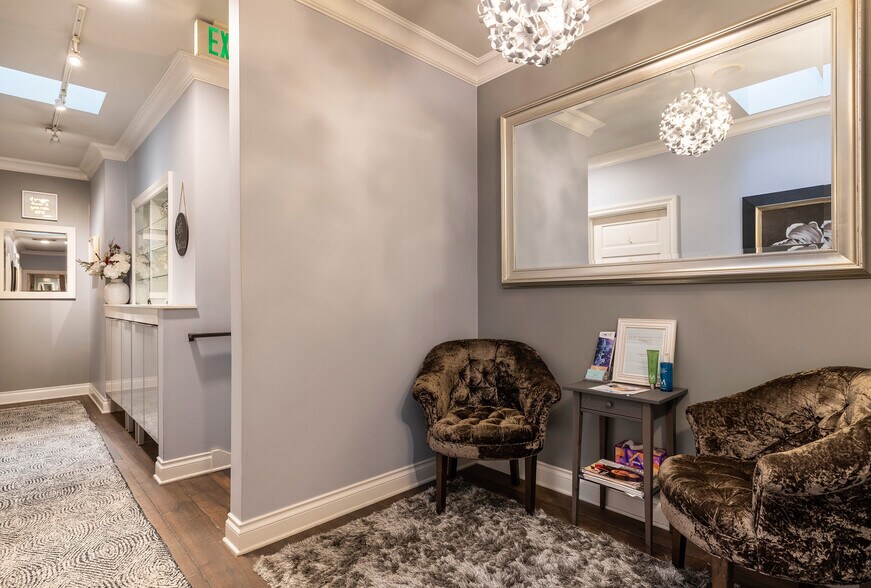 More Photos Of 407 W Galer St, Seattle Freestanding For Sale