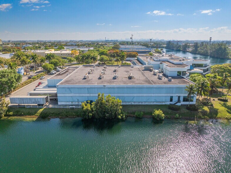 More Photos Of 1800 NW 89th Pl, Miami Refrigeration Cold Storage For Lease