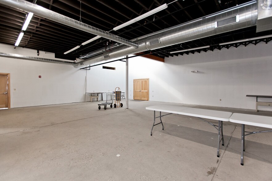 More Photos Of 3117 1st Ave SE, Cedar Rapids Loft Creative Space For Sale