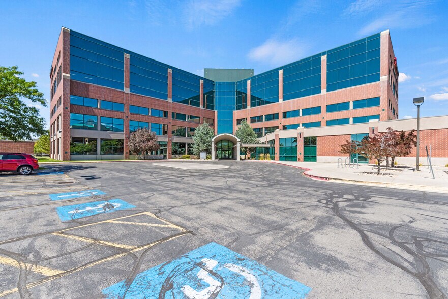 More Photos Of 10011 S Centennial Pky, Sandy Medical For Lease