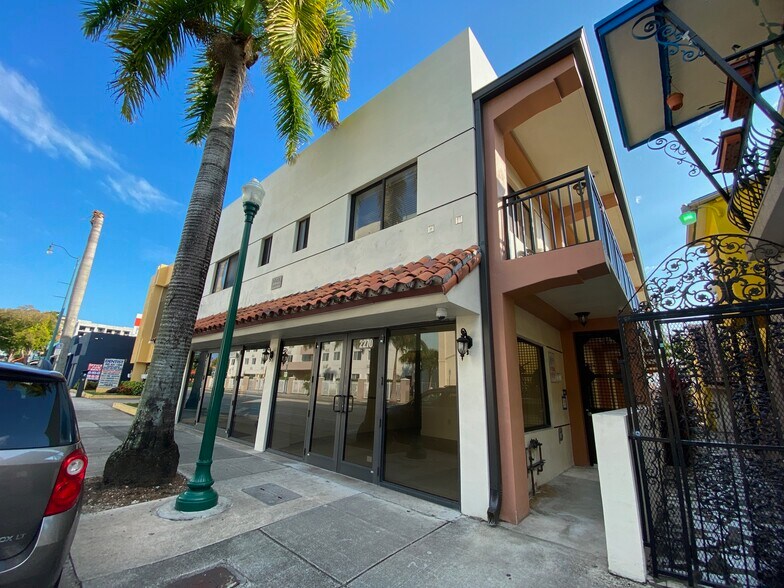 More Photos Of 2268 SW 8th St, Miami Storefront Retail Residential For Sale