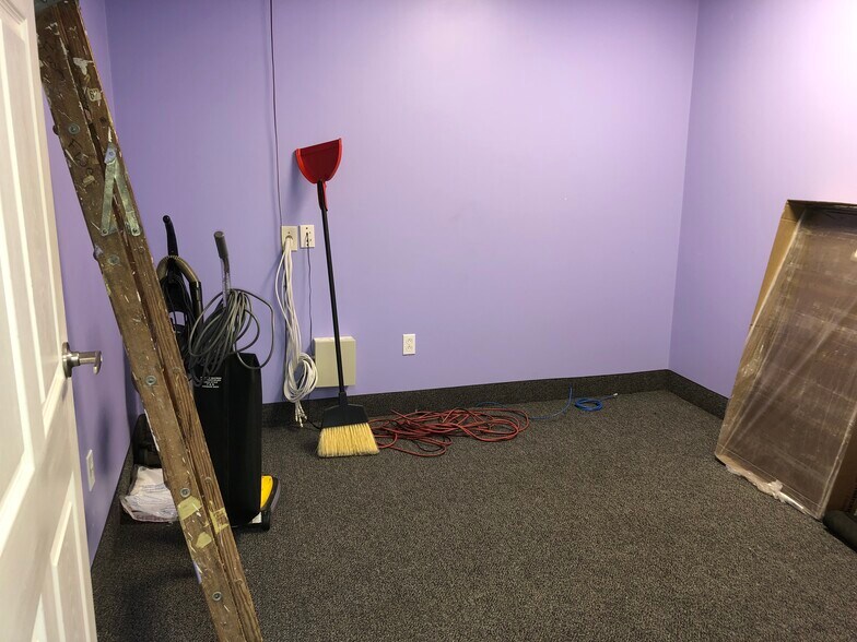 More Photos Of 1122-1124 E Ridge Rd, Rochester General Retail For Sale