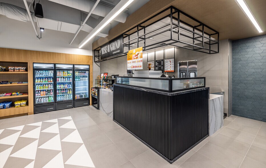 More Photos Of 1501-1507 Lyndon B Johnson Fwy, Dallas Unknown For Lease