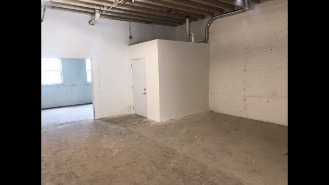 More Photos Of 2764-2778 N Dixie Hwy, Wilton Manors Warehouse For Lease