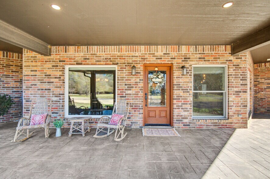 More Photos Of 4748 N 4318, Pryor Flex For Sale