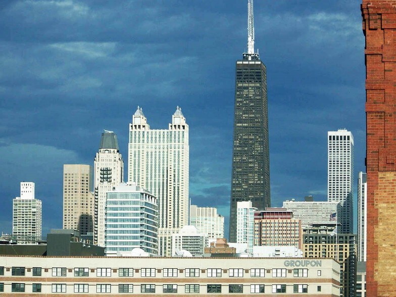 More Photos Of 833-845 W Chicago Ave, Chicago Office For Sale