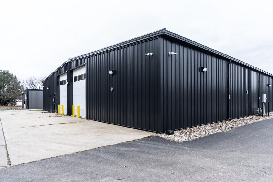 More Photos Of 3737 E Apple Ave, Muskegon Industrial For Lease