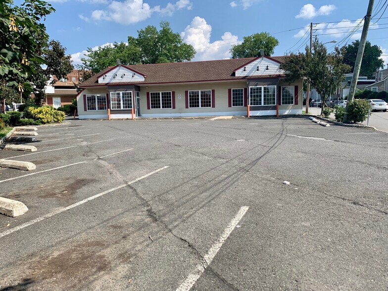 More Photos Of 1989-2001 Springfield Ave, Maplewood Freestanding For Sale