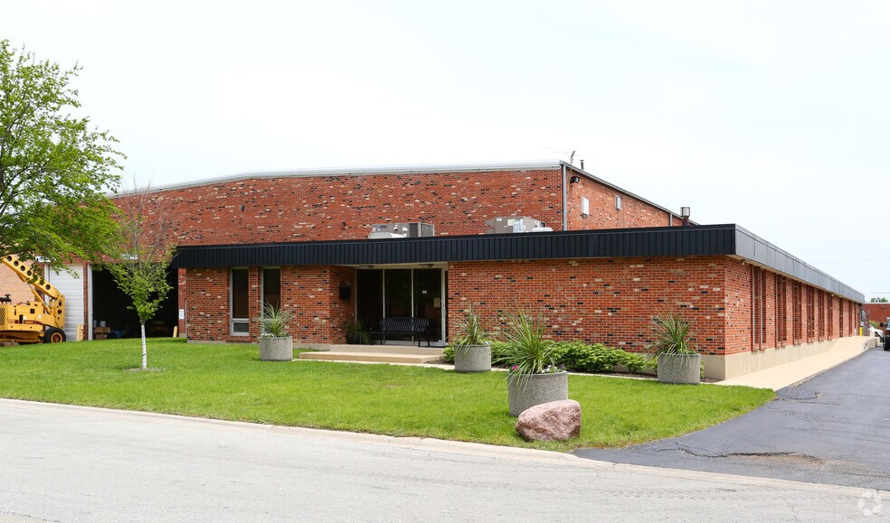 Primary Photo Of 855 Lively Blvd, Wood Dale Warehouse For Lease