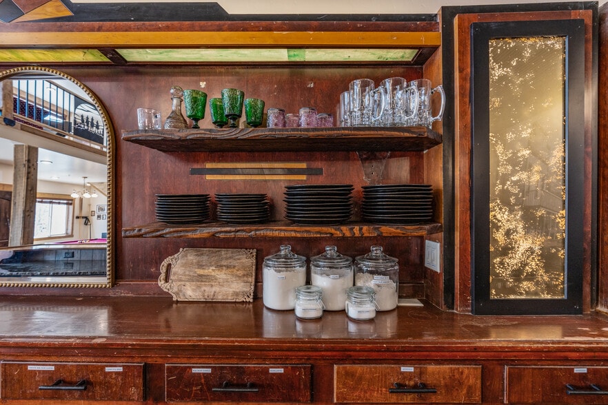 More Photos Of 417 Main St, Ashton Specialty For Sale