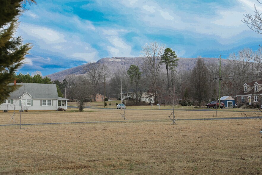 More Photos Of 232 Mine Branch Rd, Crimora Specialty For Sale