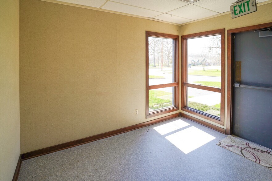 More Photos Of 3401 Lake Ave, Fort Wayne Office For Lease