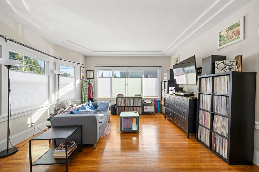 More Photos Of 4045 Manila Ave, Oakland Apartments For Sale