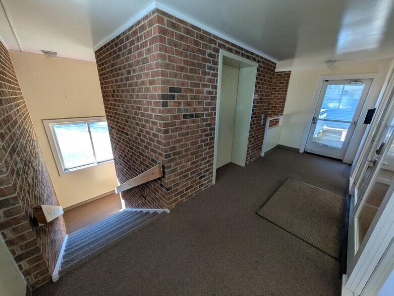 More Photos Of 1717 Legion Rd, Chapel Hill Coworking Space