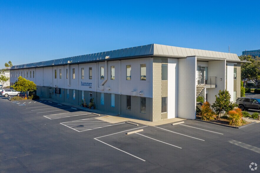 More Photos Of 11526 Sorrento Valley Rd, San Diego Research And Development For Lease