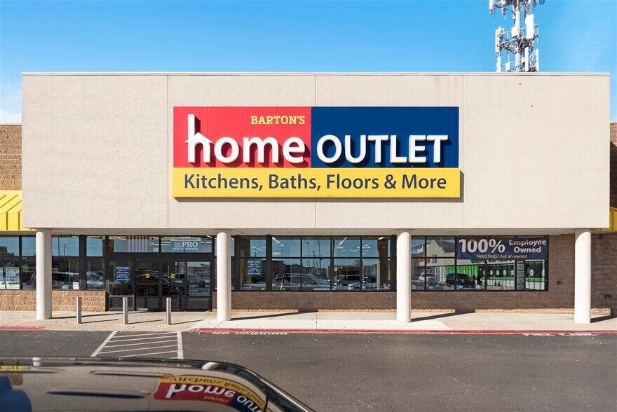 More Photos Of 410-530 S Rangeline Rd, Joplin Storefront For Sale