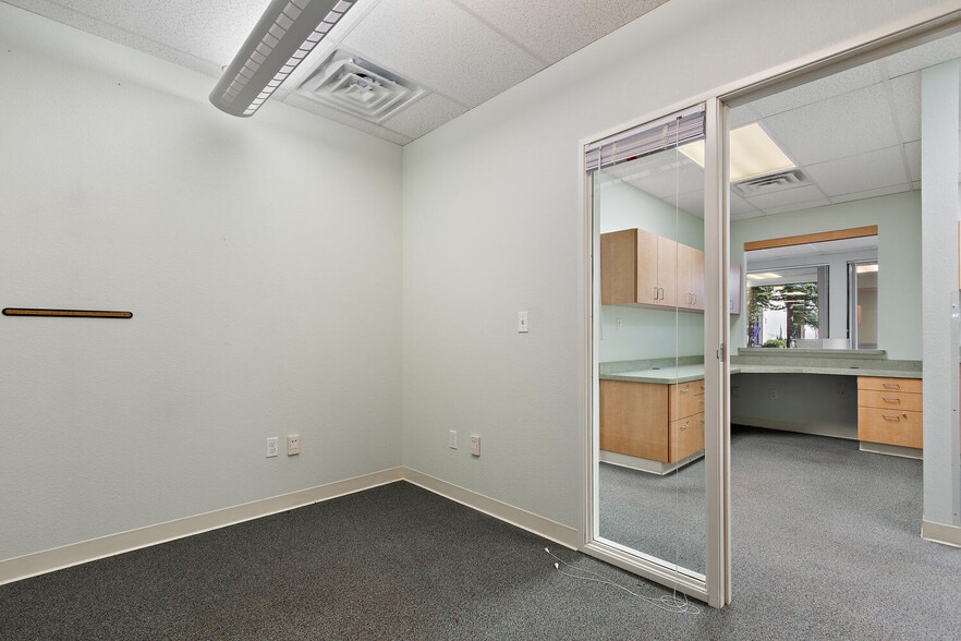 More Photos Of 1801 Hanover Dr, Davis Office Residential For Lease